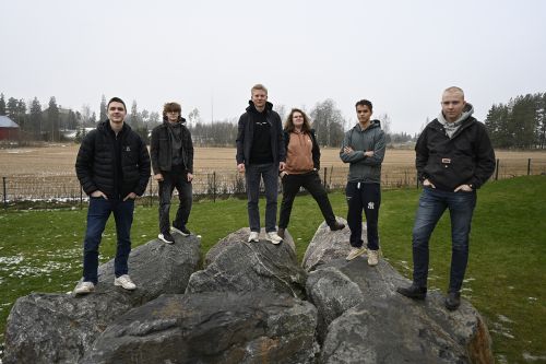 Lukion poikakuoro ideoi Yhdessä jouluna -konsertin Lukion poikakuoro ideoi Yhdessä jouluna -konsertin