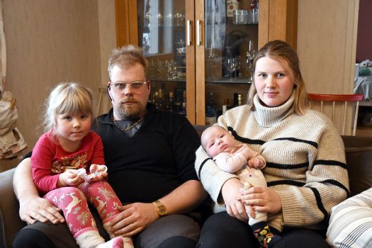 Elma on ylen tyytyväinen vauva Elma on ylen tyytyväinen vauva