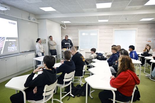 Yrittäjyydestä kerrottiin Yhteiskoululla