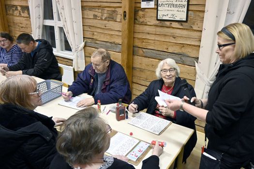 ”Bertta neljä” pyöräytti bingot käyntiin Kanteenmaassa